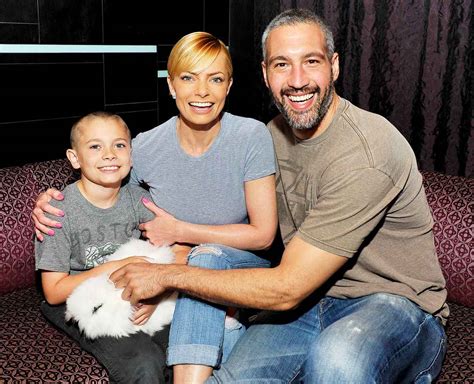 us weekly moms|Jaime Pressly Pregnant With Twins .